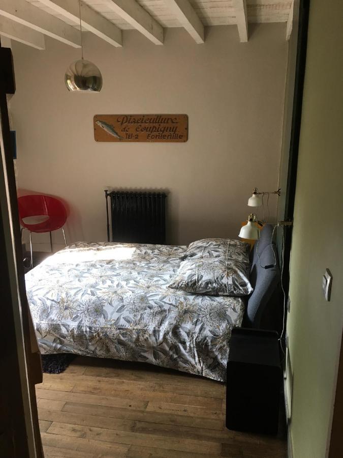 Villa Moulin De Coupigny à Fontenille-Saint-Martin-d'Entraigues Extérieur photo